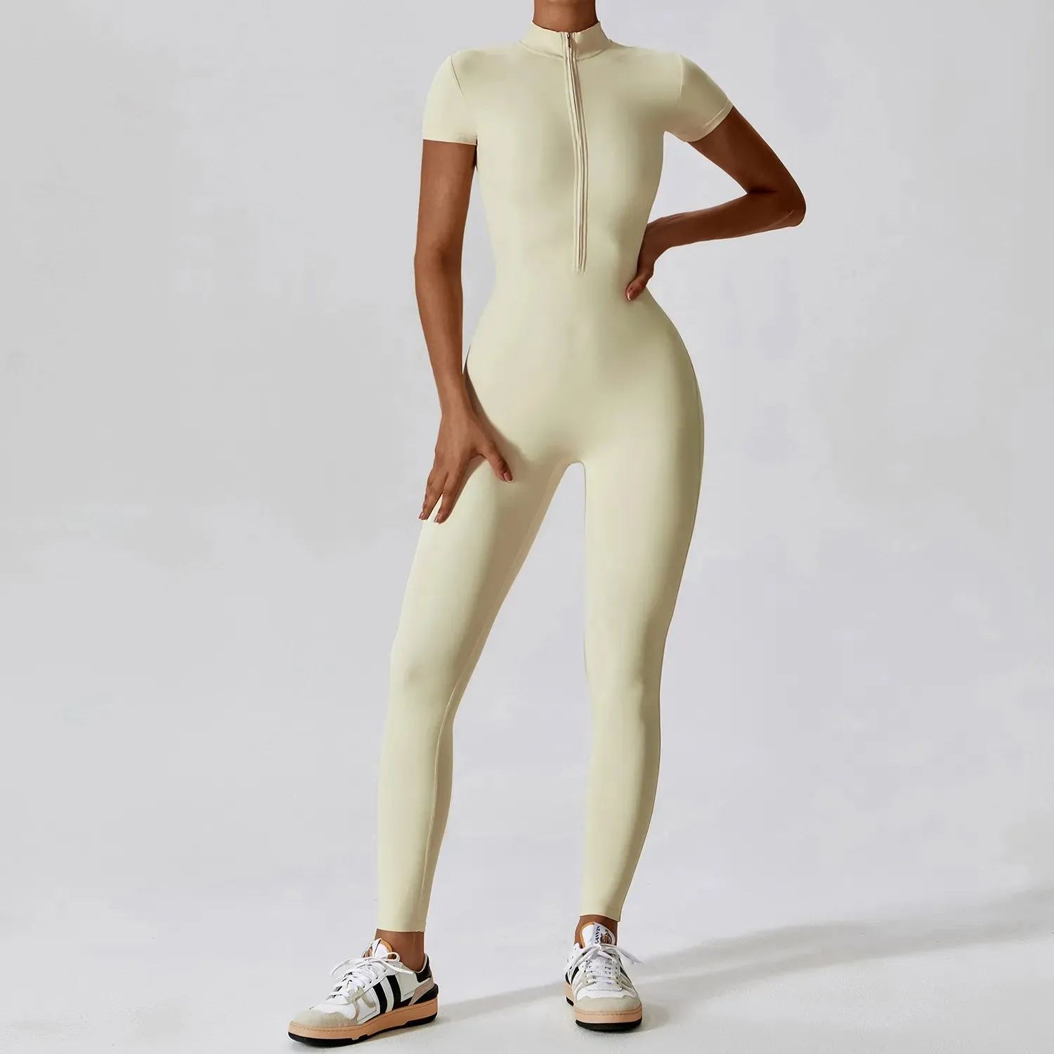 One-Piece Women's Fitness Bodysuit
