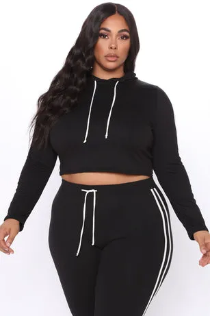 Womens 2 Piece Yoga Track Set in Black